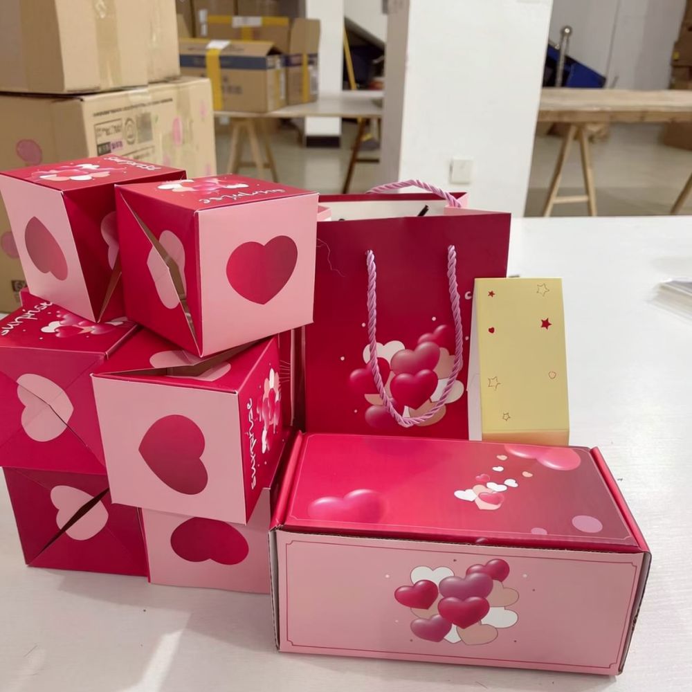 صندوق مغلف أحمر مبتكر ومرن للا - مراجعة Wedding Envelopes وسعره